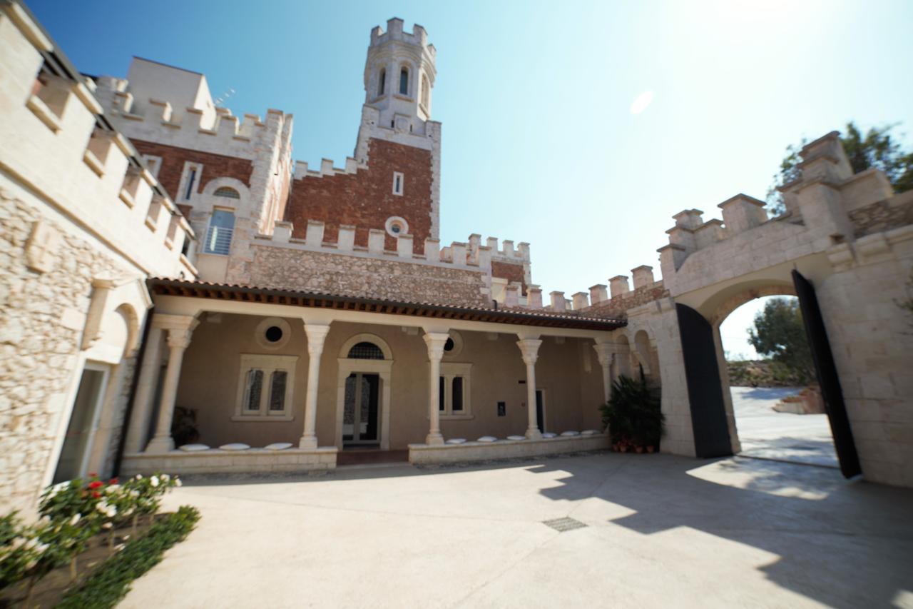 Castello Tafuri Hotell Portopalo Di Capo Passero Eksteriør bilde